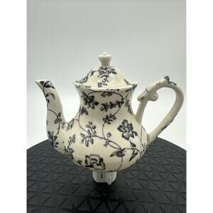 White Black Floral Porcelain Tea Pot Plug-In Night Light Victorian *Description